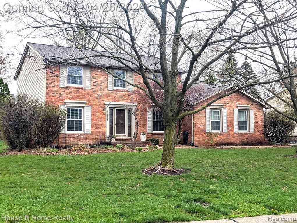 Homes For Sale - 37816 Baywood Drive <br/> Oakland County, Farmington Hills, MI 48335