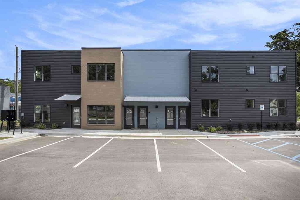 Condo For Sale - 612 Southworth Terrace <br/> Kalamazoo, MI 49048