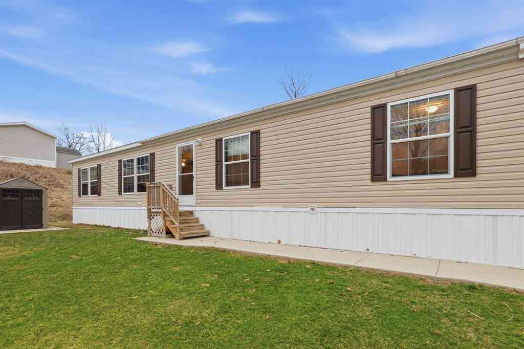 Homes For Sale - 1815 Veronica Street Se SE #196<br/> Lowell, MI 49331