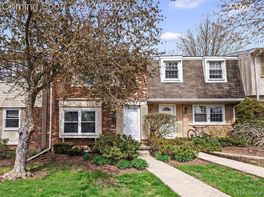 Condo For Sale - 1708 Brentwood Drive <br/> Troy, MI 48098