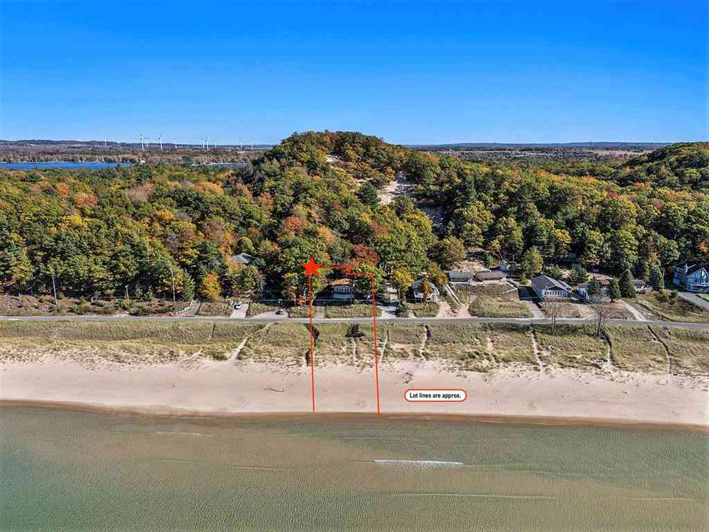 Homes For Sale - 7320 Montgomery Boulevard <br/> Mason County, Pentwater, MI 49449