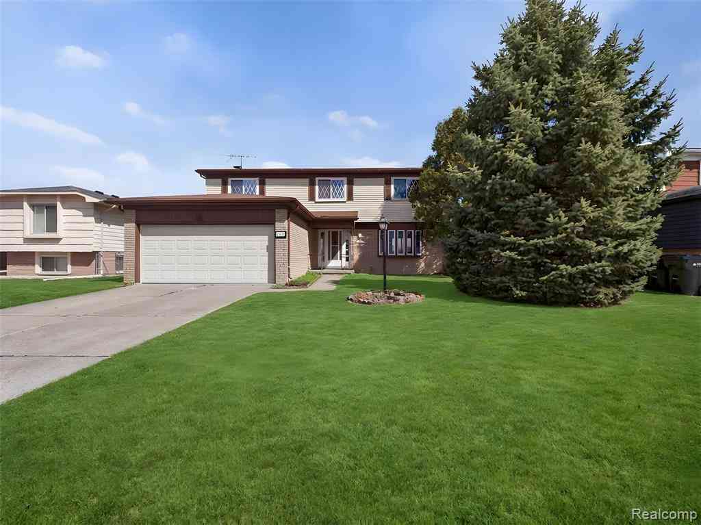 Homes For Sale - 4667 Bloomfield Drive <br/> Sterling Heights, MI 48310