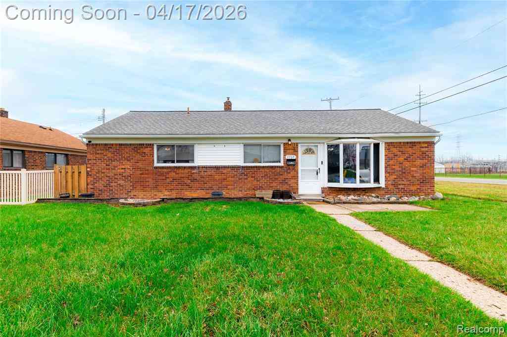 Homes For Sale - 4707 16th Street <br/> Wayne County, Wyandotte, MI 48192