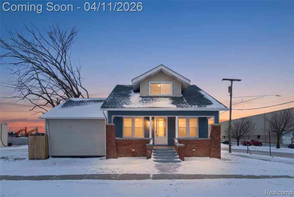 Homes For Sale - 3440 E 10 MILE 10 Mile Road <br/> Warren, MI 48091