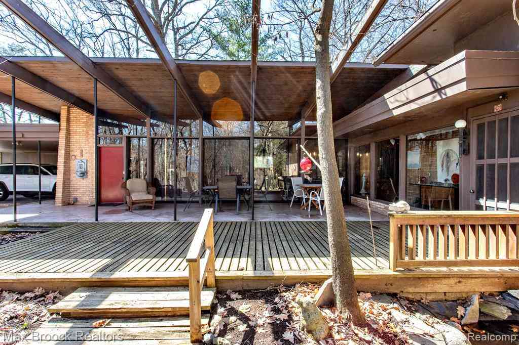 Homes For Sale - 30875 Franklin Road <br/> Franklin, MI 48025