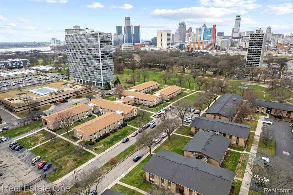 Condo For Sale - 1550 Cherboneau Place   #110<br/> Wayne County, Detroit, MI 48207