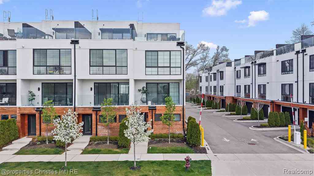 Condo For Sale - 533 E Harrison Avenue  #35<br/> Royal Oak, MI 48067