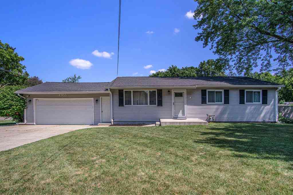 Homes For Sale - 1303 Marion Street <br/> Niles, MI 49120