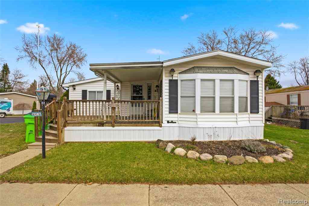 Homes For Sale - 25716 Jackson St  <br/> Novi, MI 48375