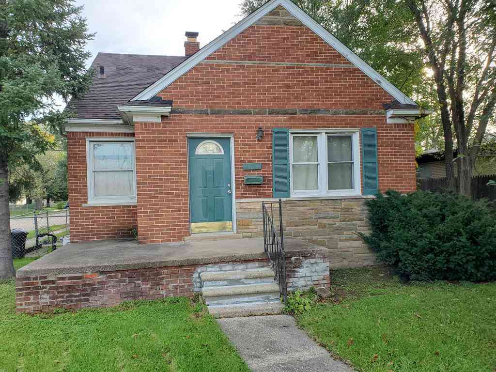 Homes For Sale - 21980 Beechwood Avenue <br/> Eastpointe, MI 48021