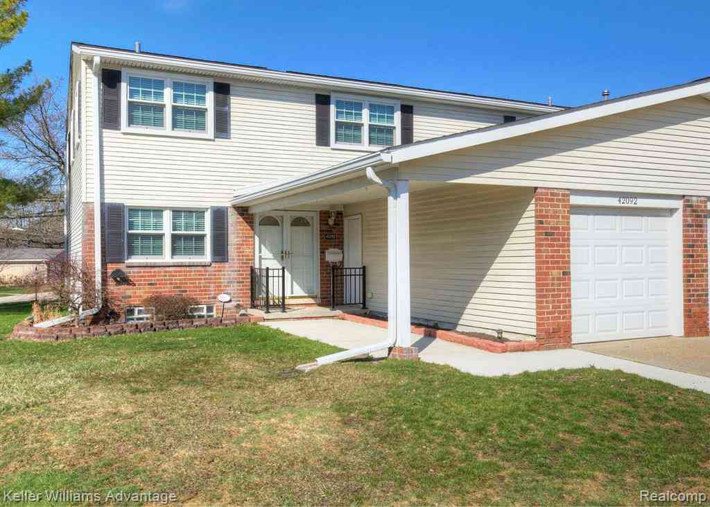 Condo For Sale - 42092 Queen Anne Court <br/> Northville, MI 48167