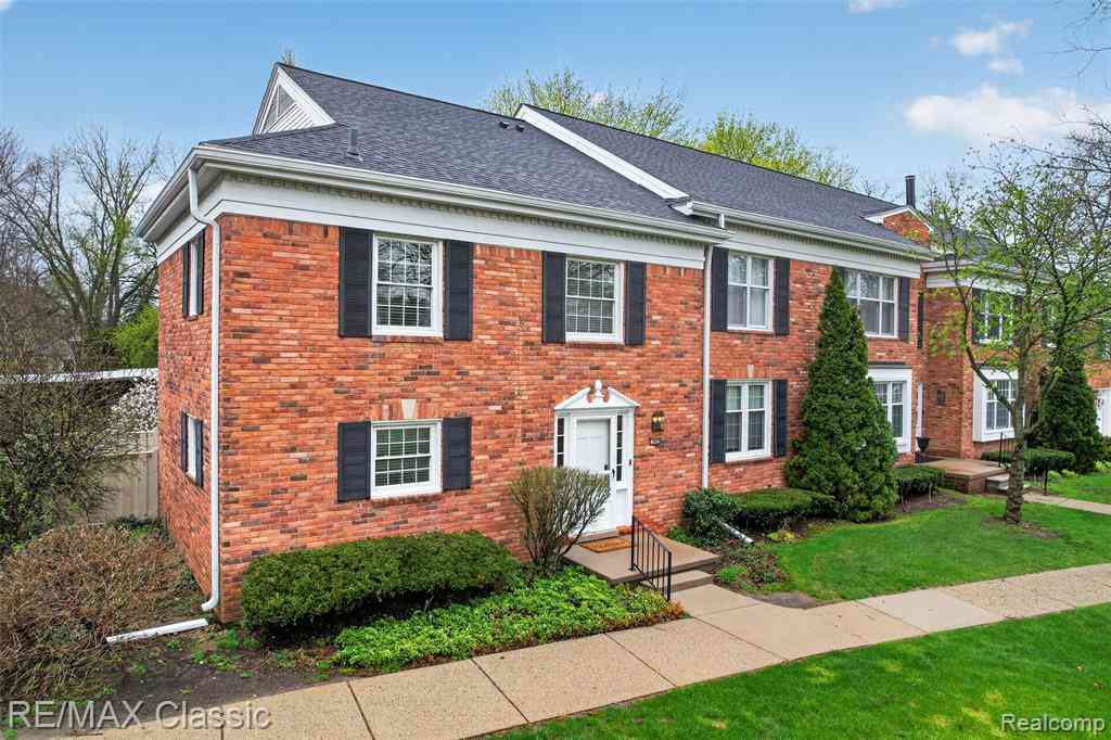 Condo For Sale - 1460 Trailwood Path <br/> Bloomfield Hills, MI 48301