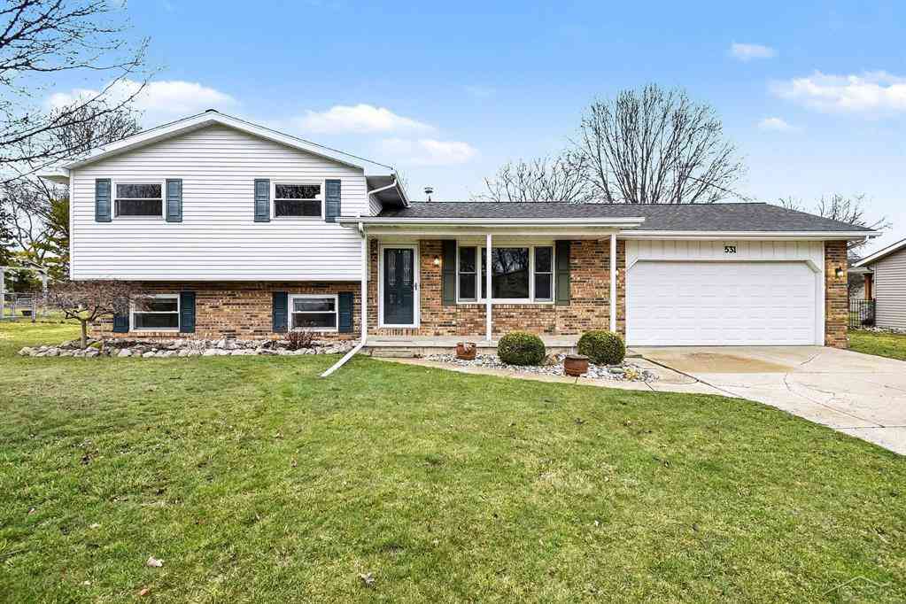 Homes For Sale - 531 W Dawn Drive <br/> Saginaw County, Freeland, MI 48623