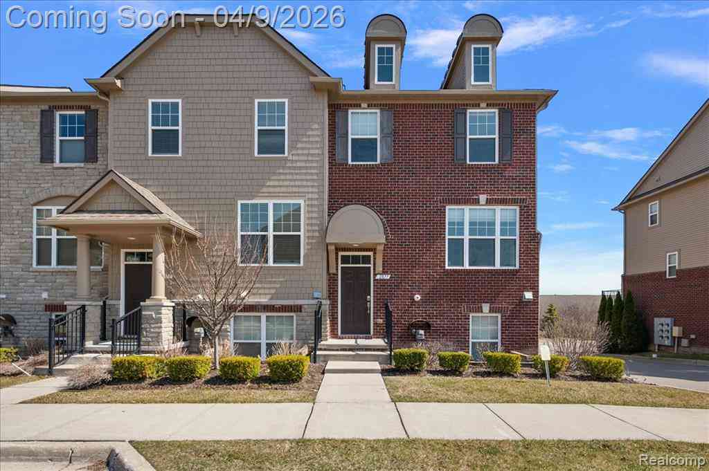 Condo For Sale - 2877 Hartwick Drive <br/> Rochester, MI 48307