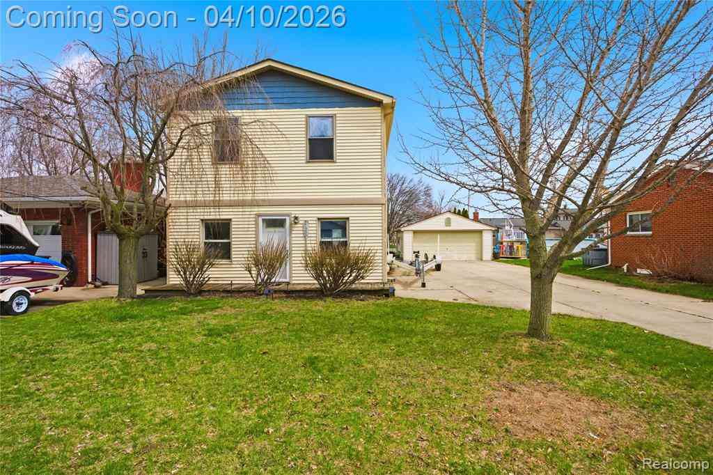 Homes For Sale - 37886 Sunnybrook Street <br/> Harrison Township, MI 48045