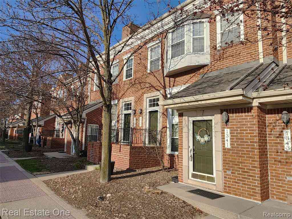 Condo For Sale - 1341 S Washington Avenue <br/> Royal Oak, MI 48067