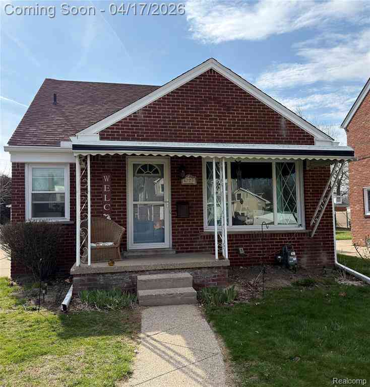 Homes For Sale - 6778 Kolb Avenue <br/> Allen Park, MI 48101