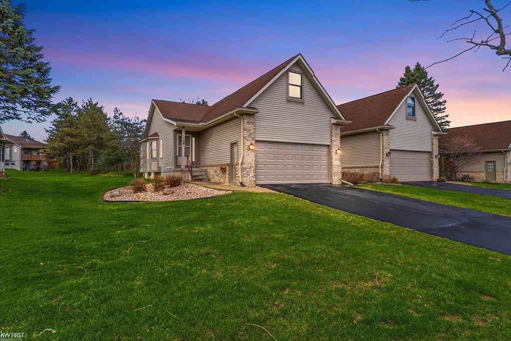 Condo For Sale - 149 Creekwood Circle <br/> Linden, MI 48451