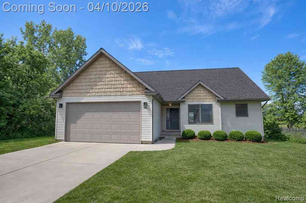 Homes For Sale - 6490 E Coldwater Road <br/> Flint, MI 48506