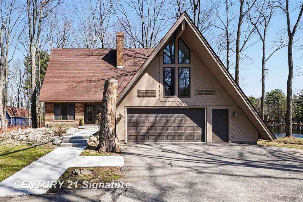 Homes For Sale - 10363 Lakewood Drive <br/> Saginaw, MI 48609