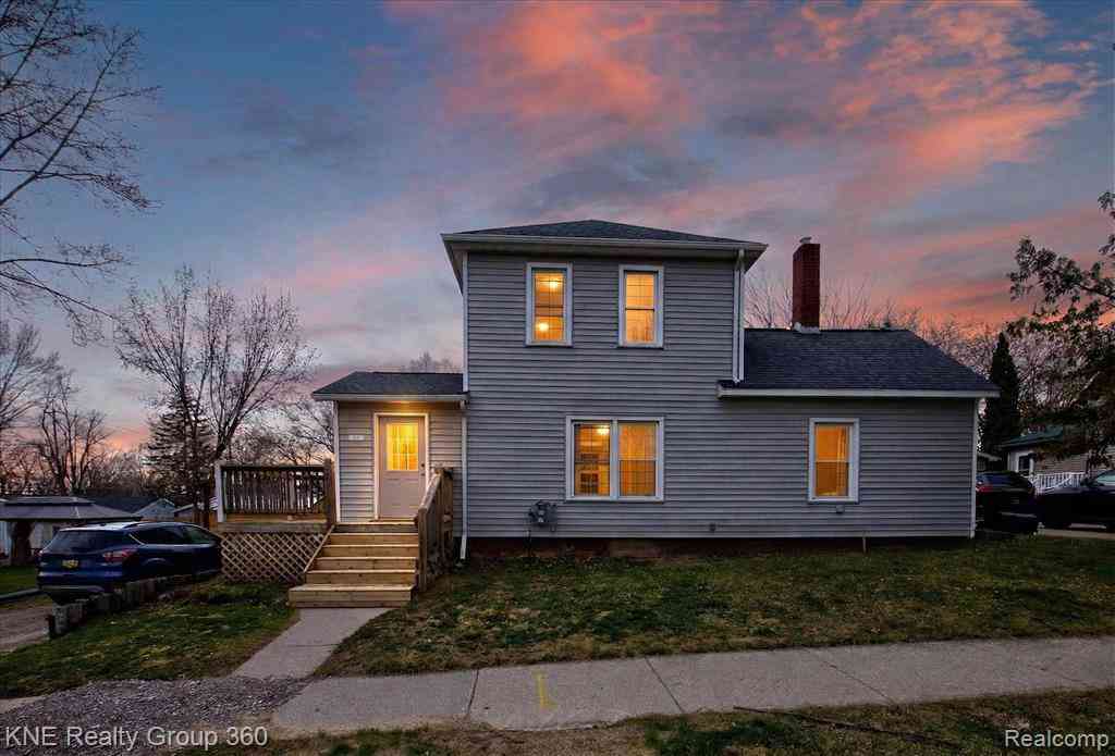 Homes For Sale - 217 Maple Avenue <br/> Alma, MI 48801
