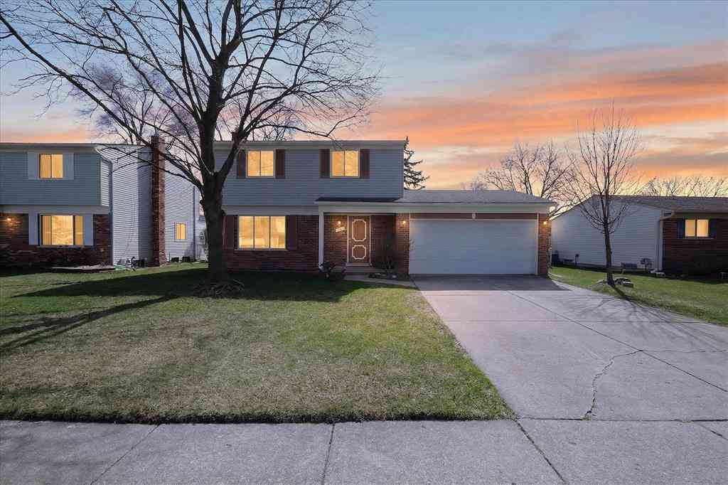 Homes For Sale - 13074 Churchill Drive <br/> Sterling Heights, MI 48313