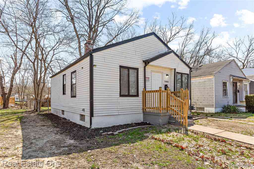 Homes For Sale - 19800 Oakfield Street <br/> Detroit, MI 48235