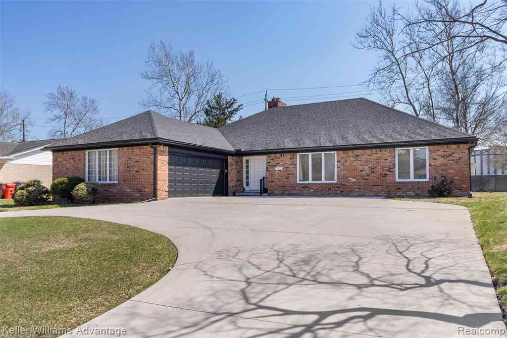 Homes For Sale - 17005 Westland Avenue <br/> Southfield, MI 48075