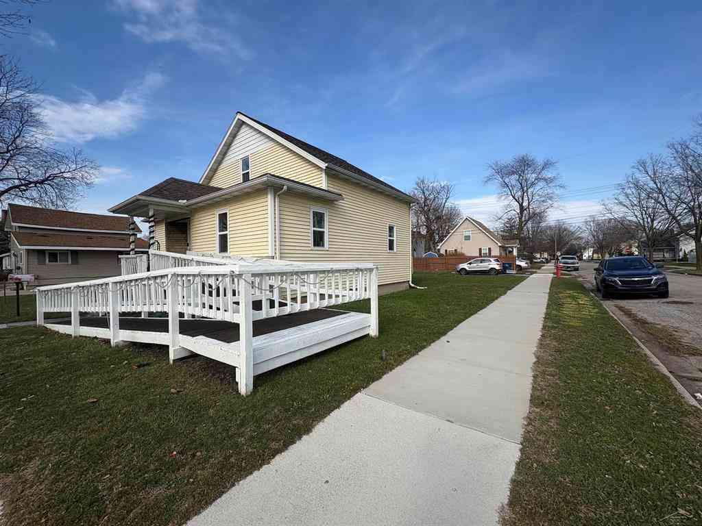 Homes For Sale - 201 19th Street <br/> Bay City, MI 48708