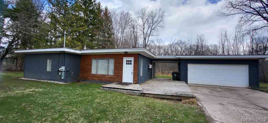Homes For Sale - 477 Crediton Street <br/> Lake Orion, MI 48362