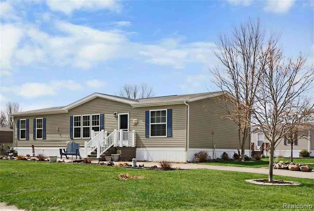 Homes For Sale - 501 Kinloch  <br/> Temperance, MI 48182