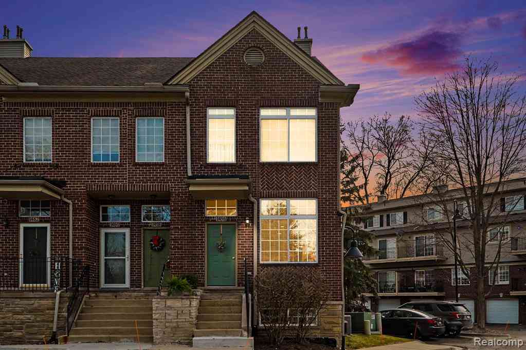 Condo For Sale - 1456 Silverbrook Ridge Drive <br/> Walled Lake, MI 48390