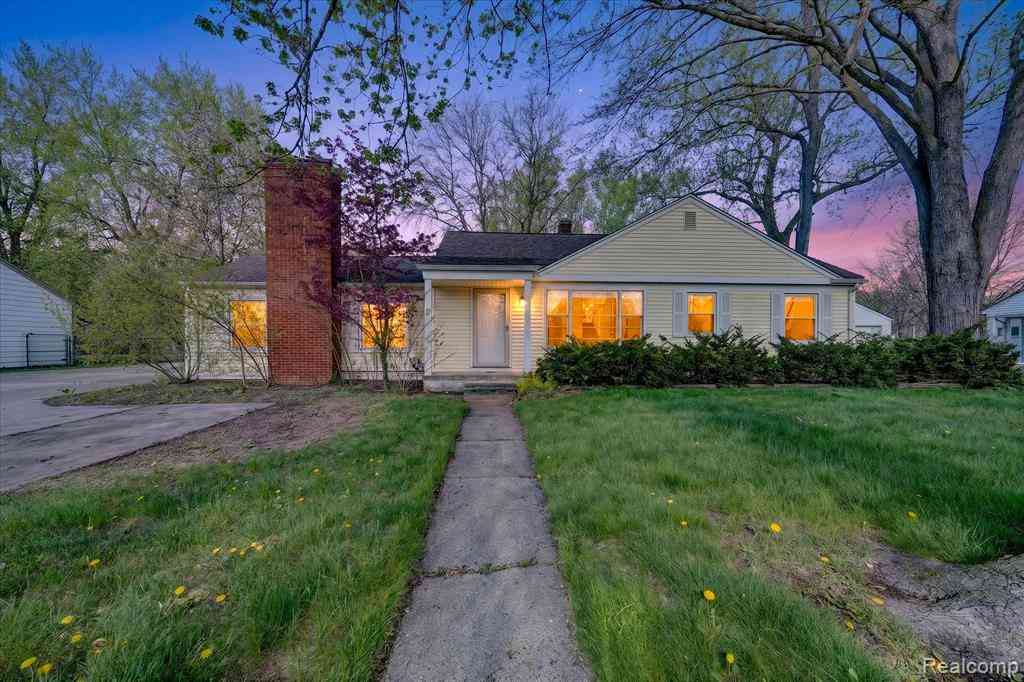 Homes For Sale - 15151 Merriman Road <br/> Livonia, MI 48154