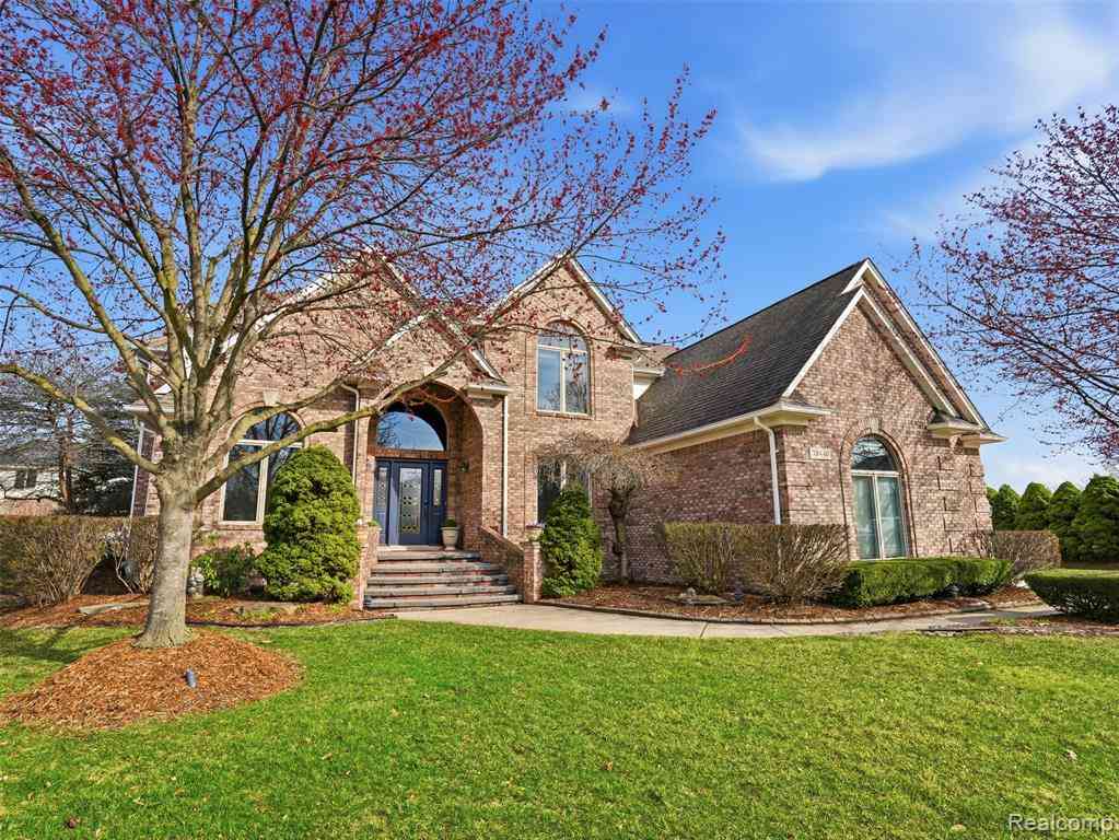 Homes For Sale - 39440 Vassar Court N N<br/> Sterling Heights, MI 48313