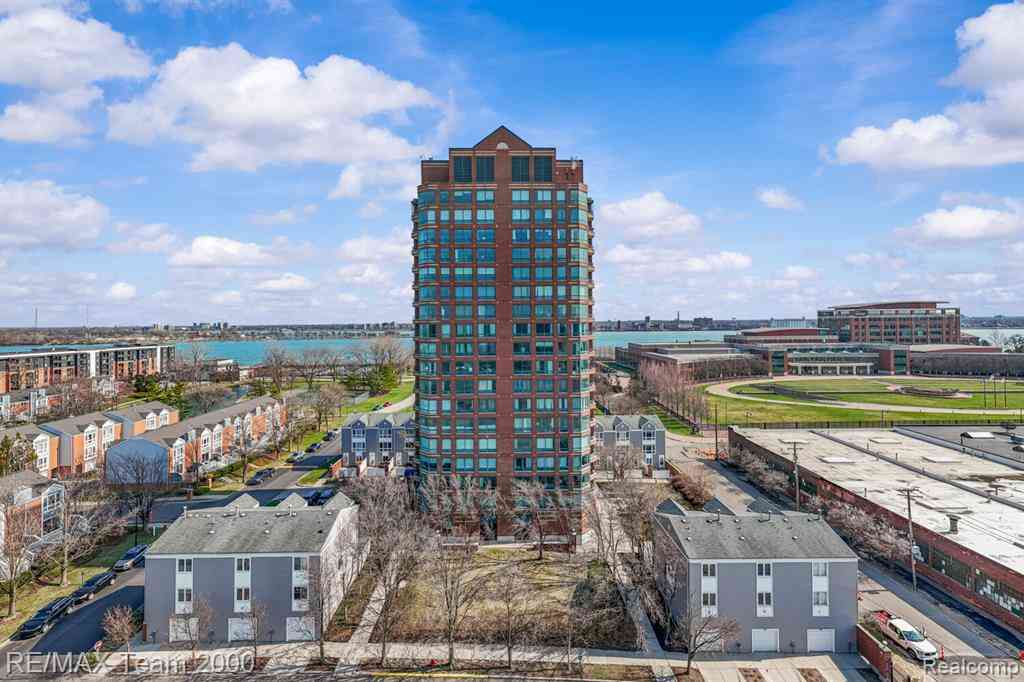 Condo For Sale - 3320 Spinnaker Lane  #15F<br/> Detroit, MI 48207