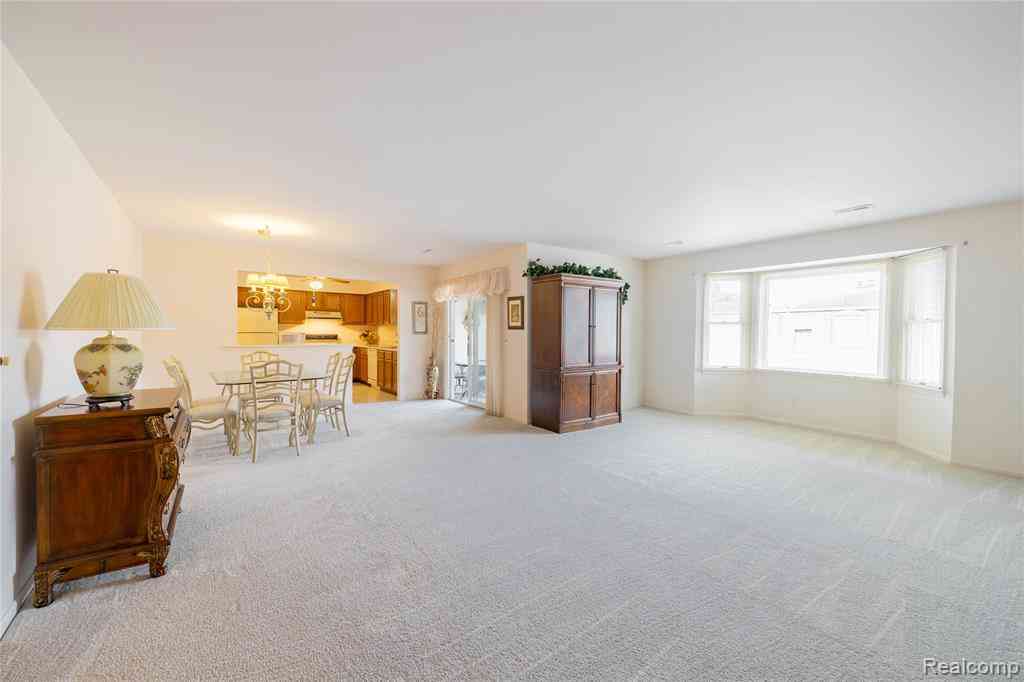 Condo For Sale - 8597 Mathias Drive  #43<br/> Grosse Ile, MI 48138