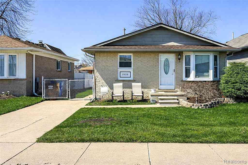 Homes For Sale - 29038 Springstead Street <br/> Wayne County, Rockwood, MI 48173