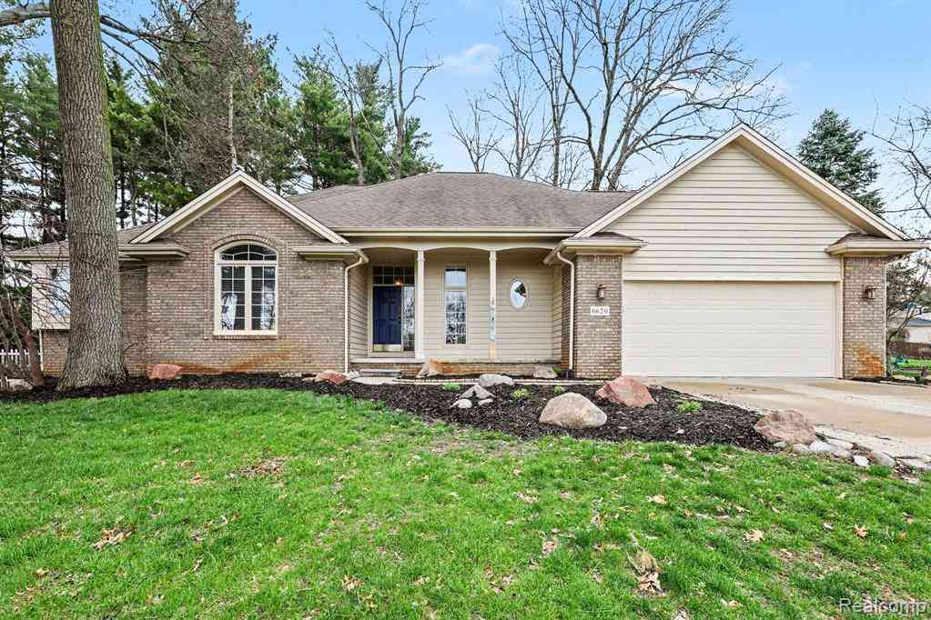Homes For Sale - 6620 Greene Haven Drive <br/> Clarkston, MI 48348