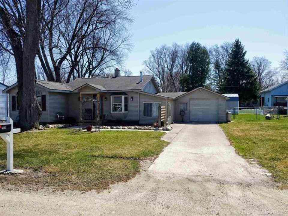 Homes For Sale - 7276 Oak Street <br/> Lexington, MI 48450