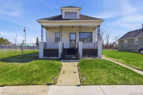 Homes For Sale - 13540 Moran Street <br/> Hamtramck, MI 48212