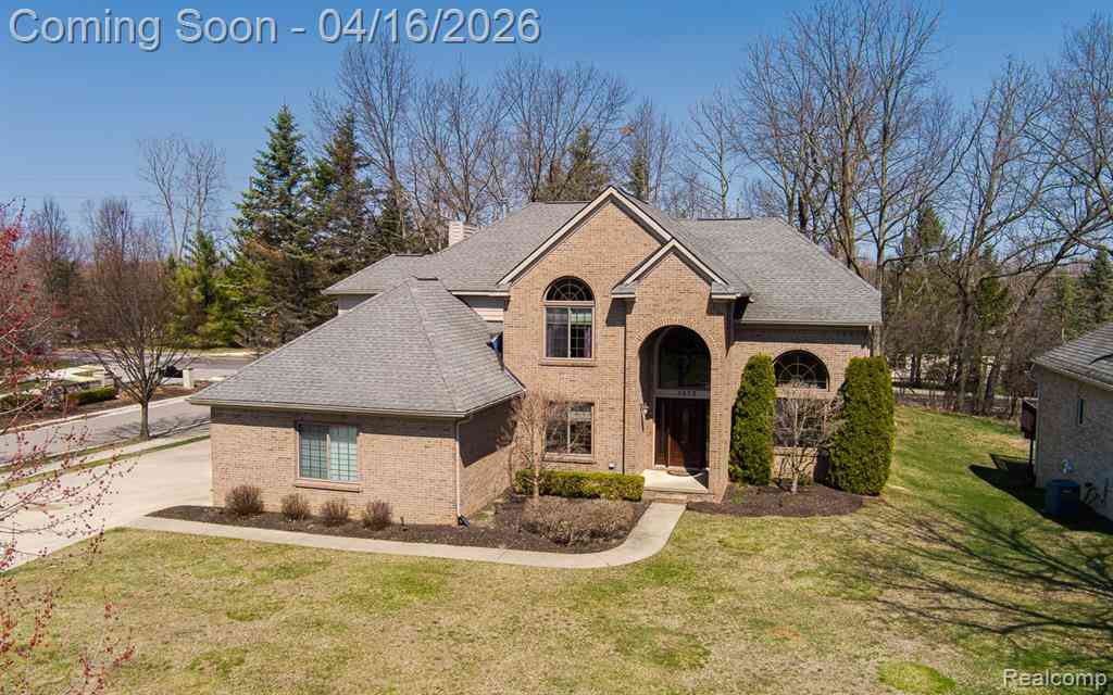 Homes For Sale - 3472 Paramount Lane <br/> Auburn Hills, MI 48326