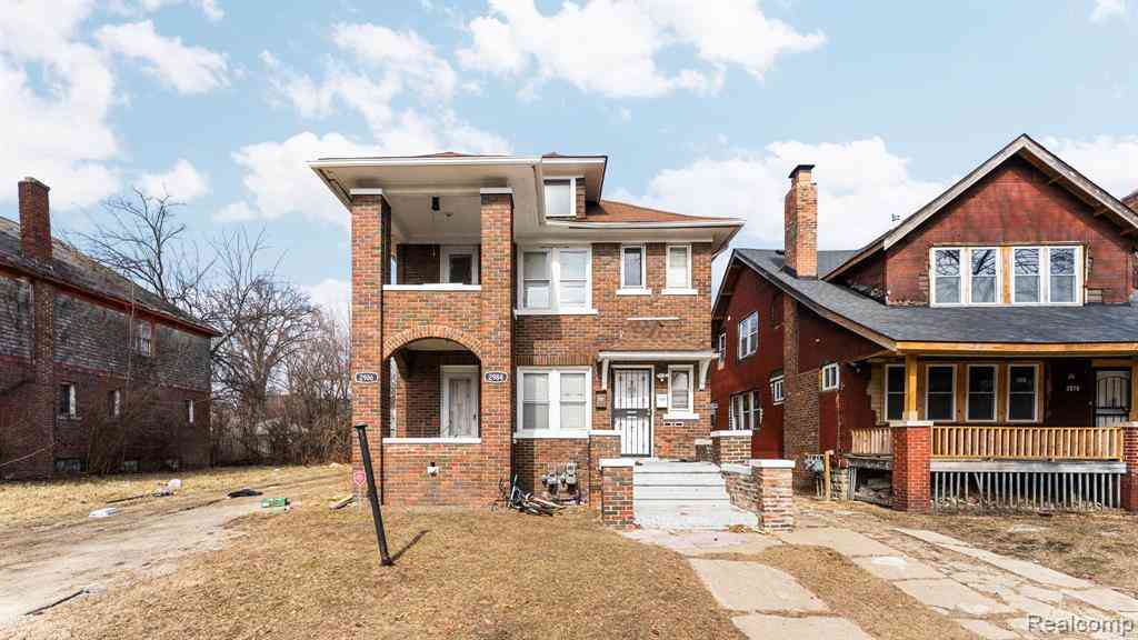 Homes For Sale - 2984 Leslie Street <br/> Detroit, MI 48238