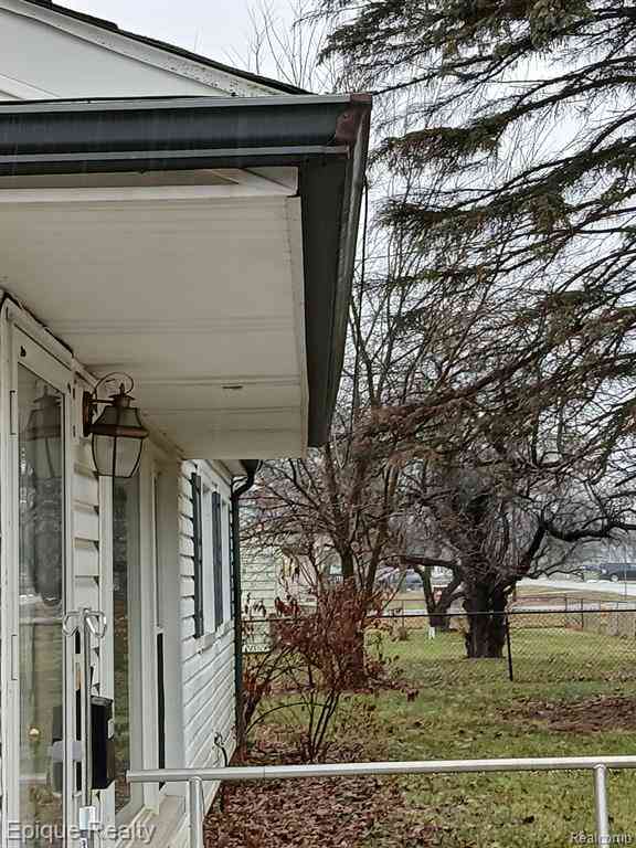 Homes For Sale - 1396 Potter Boulevard <br/> Genesee County, Burton, MI 48509