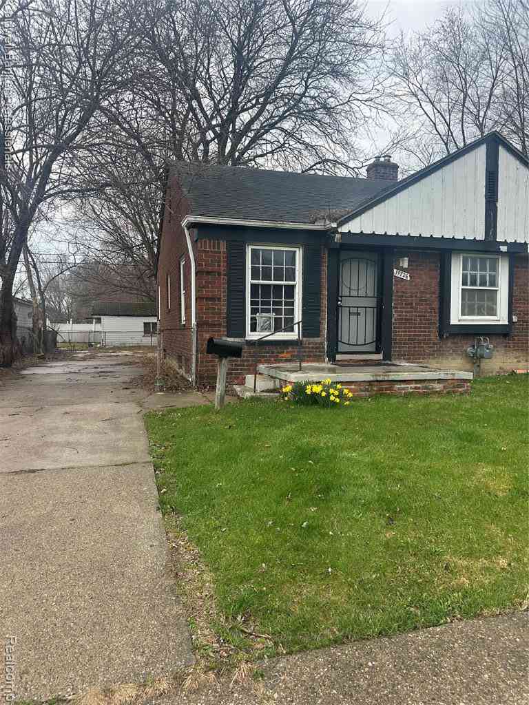 Homes For Sale - 19726 Moross Road <br/> Detroit, MI 48224
