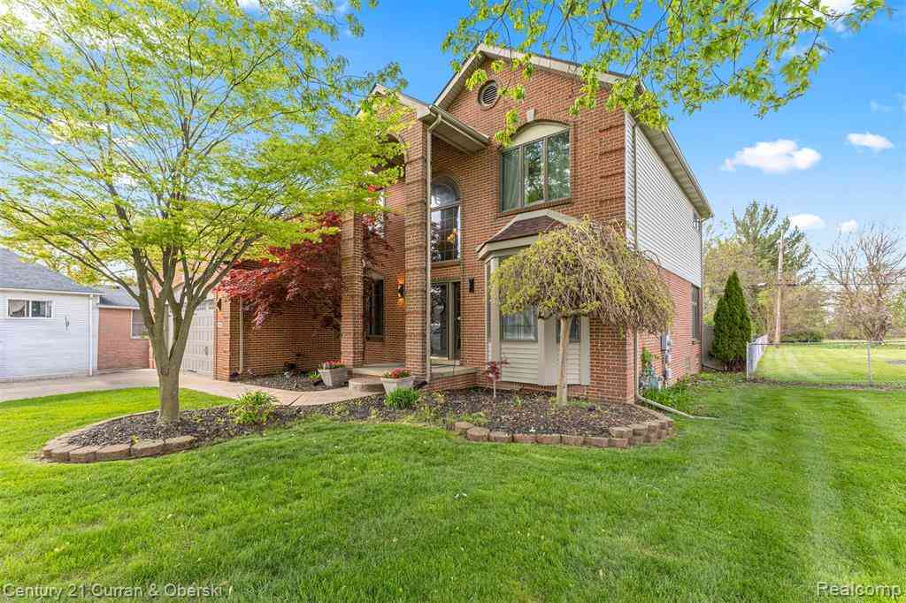 Homes For Sale - 19000 Superior Street <br/> Southgate, MI 48195