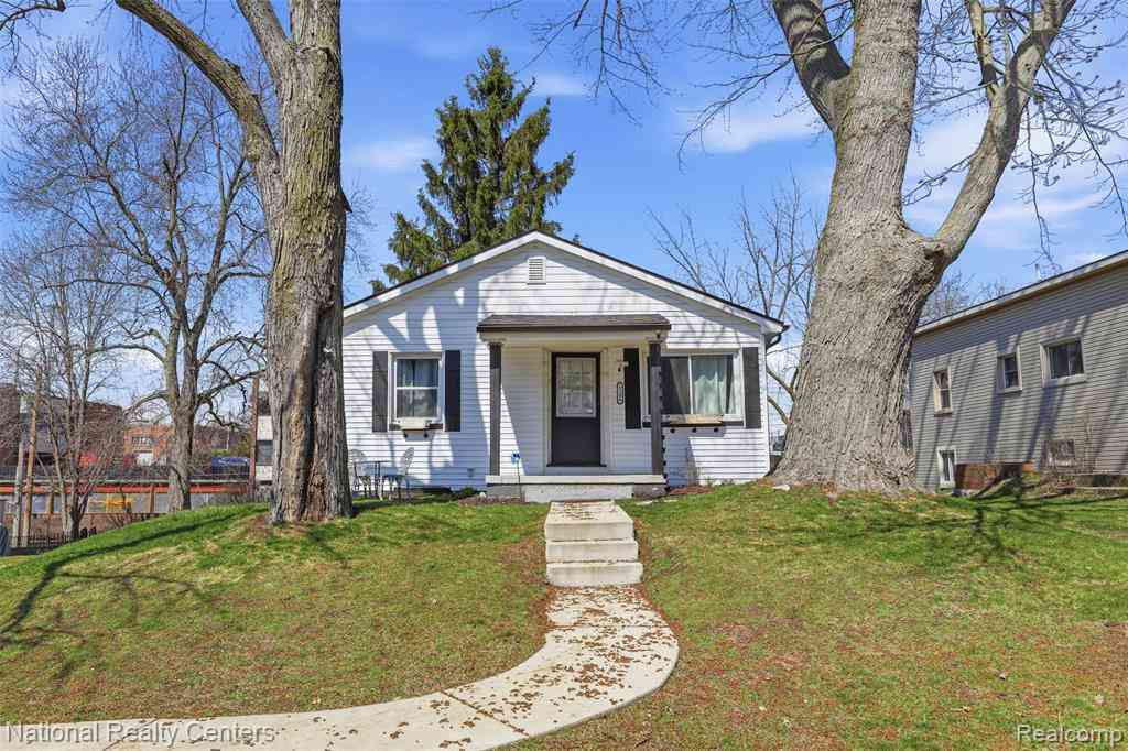 Homes For Sale - 1284 Atkinson Avenue <br/> Bloomfield Hills, MI 48302