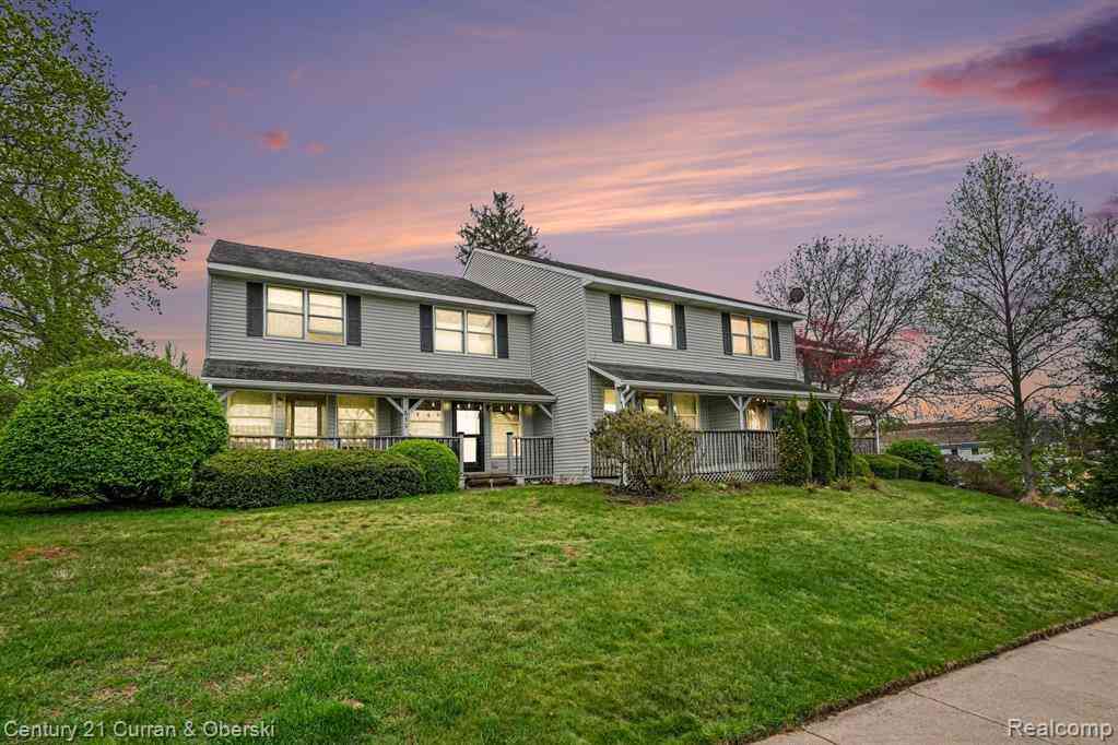 Condo For Sale - 650 Conger Street  #2<br/> Van Buren County, South Haven, MI 49090
