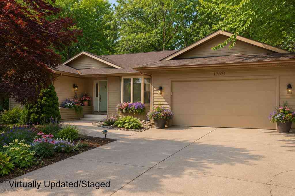 Homes For Sale - 17871 N Fruitport Road <br/> Ottawa County, Spring Lake, MI 49456