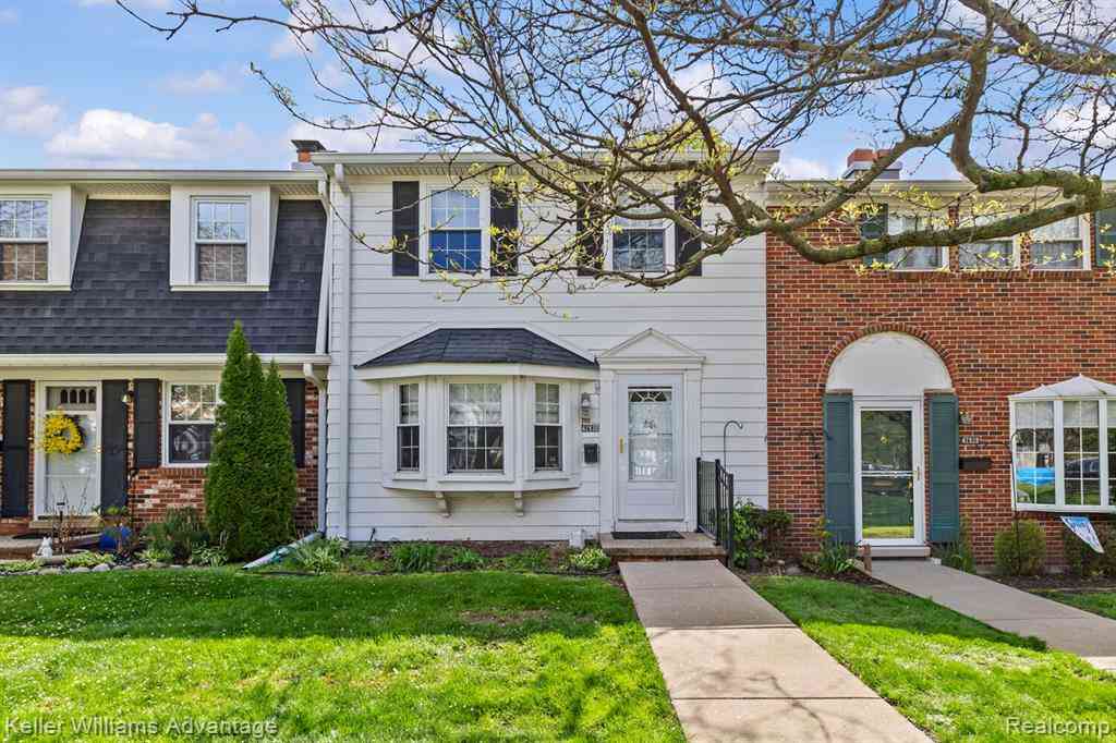 Condo For Sale - 42930 Richards Court <br/> Northville, MI 48167