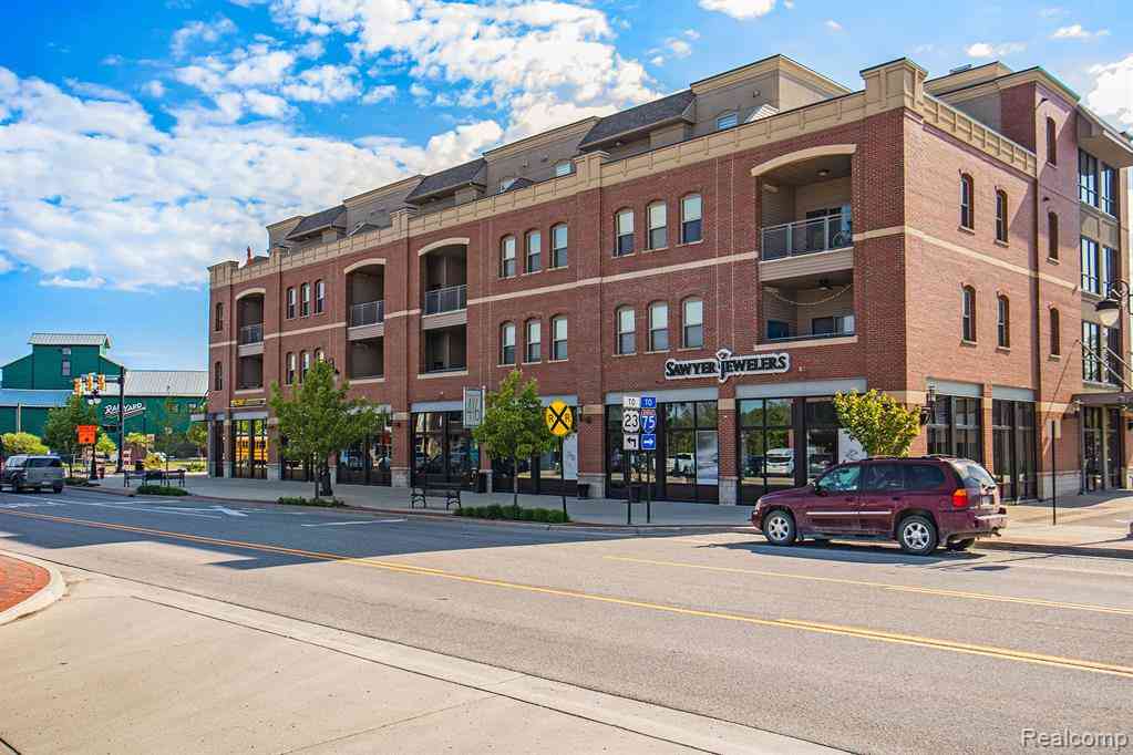 Condo For Rent - 134 N Leroy Street  #308<br/> Genesee County, Fenton, MI 48430